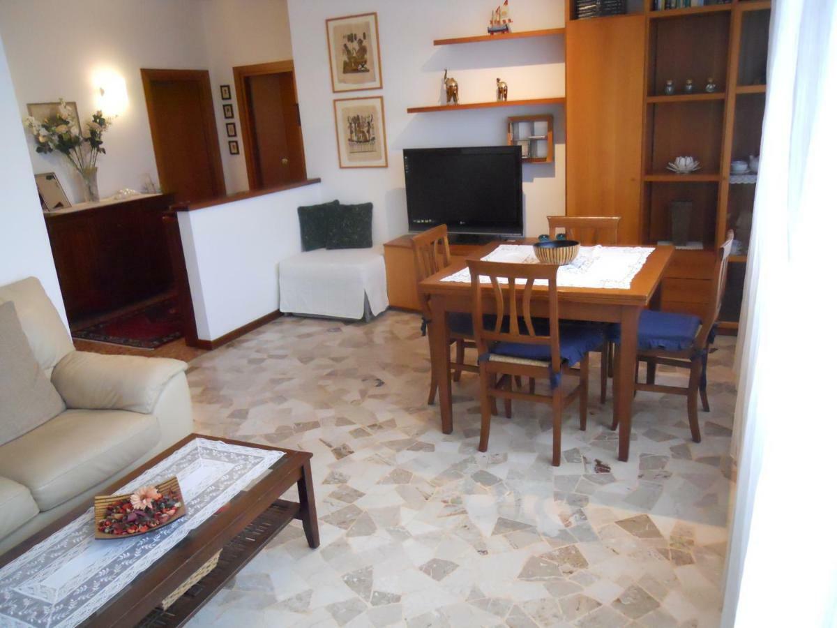 Appartamento Elisabetta Lido de Venecia Exterior foto